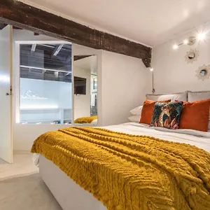 Apartment Lucrezia - Close To Piazza Navona, Rome